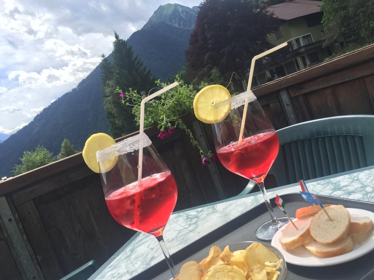 Hotel Tosa 마돈나 디 캄필리오 외부 사진