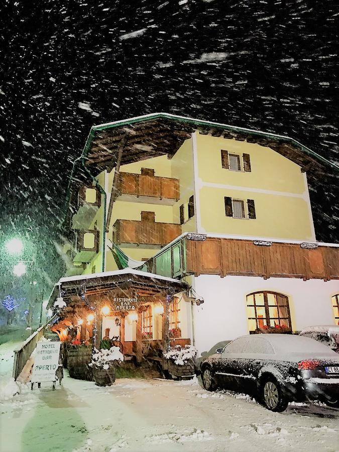 Hotel Tosa 마돈나 디 캄필리오 외부 사진
